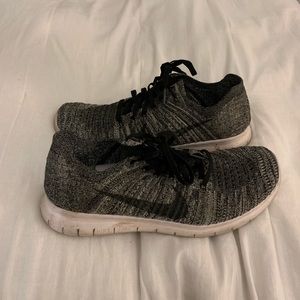 Nike FreeRun Flyknit